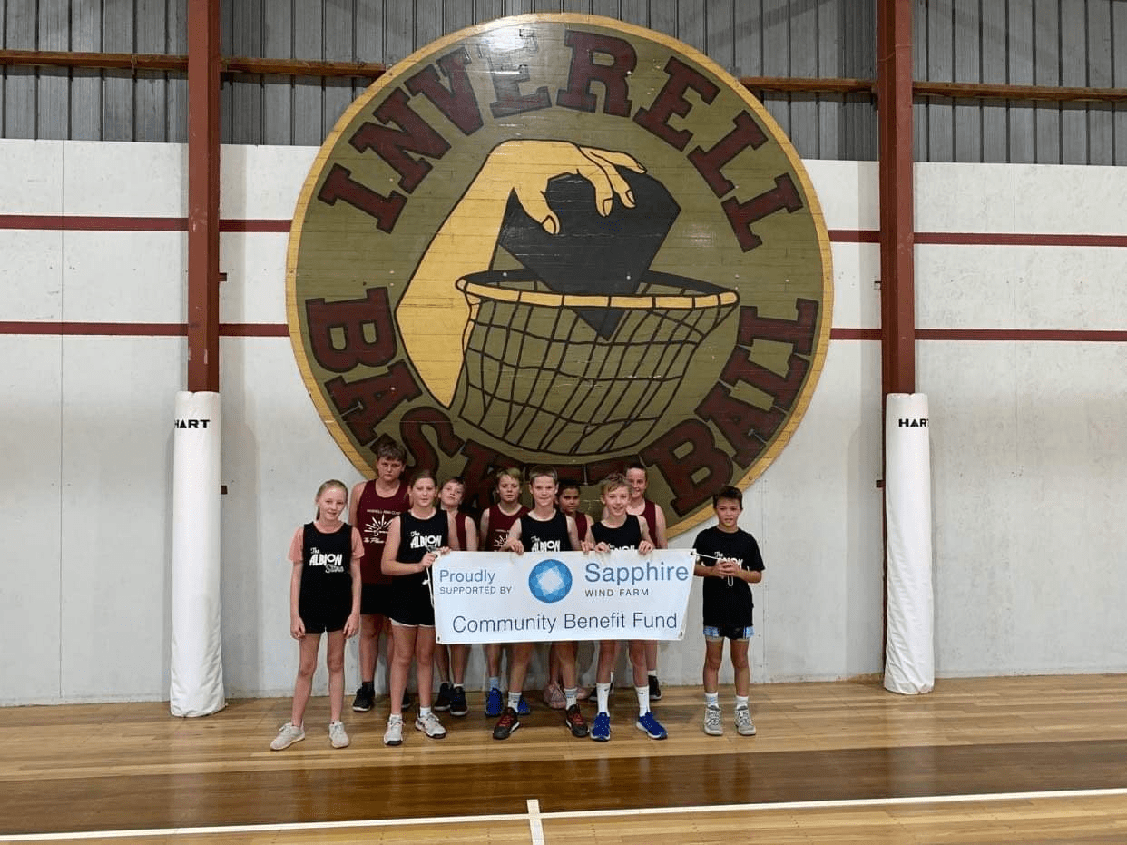 A photo of the players from the Inverell Basketball Association who meet once a week to play. 